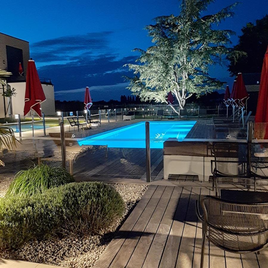 Logis Hotel Relais Saint Jacques - Chateauroux Deols Bagian luar foto